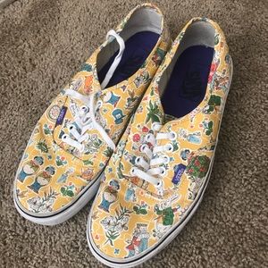 Vans - Alice in Wonderland themed